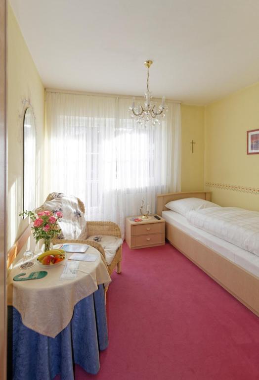 Hotel Garni Regina 괴스바인슈타인 객실 사진